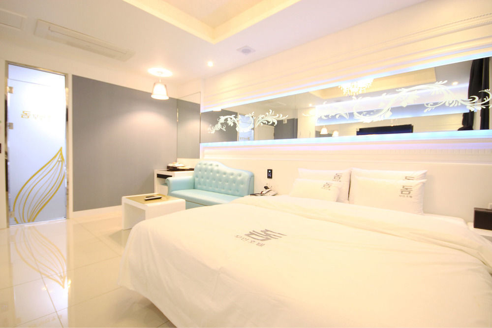 Dome Hotel Кванджу Экстерьер фото
