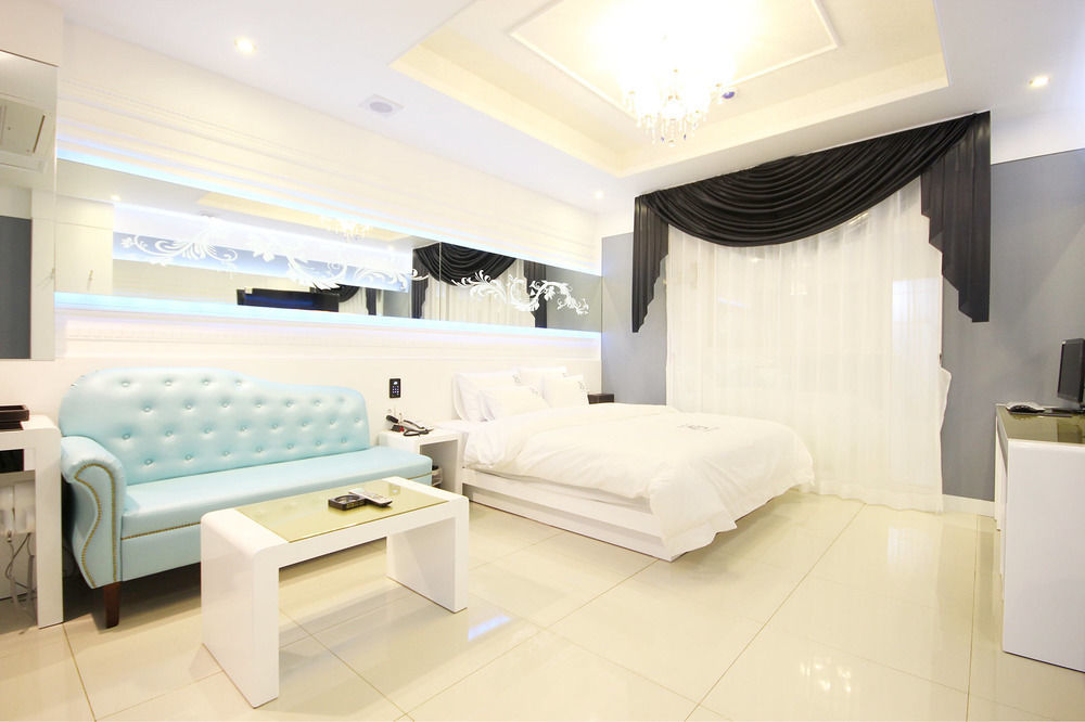 Dome Hotel Кванджу Экстерьер фото