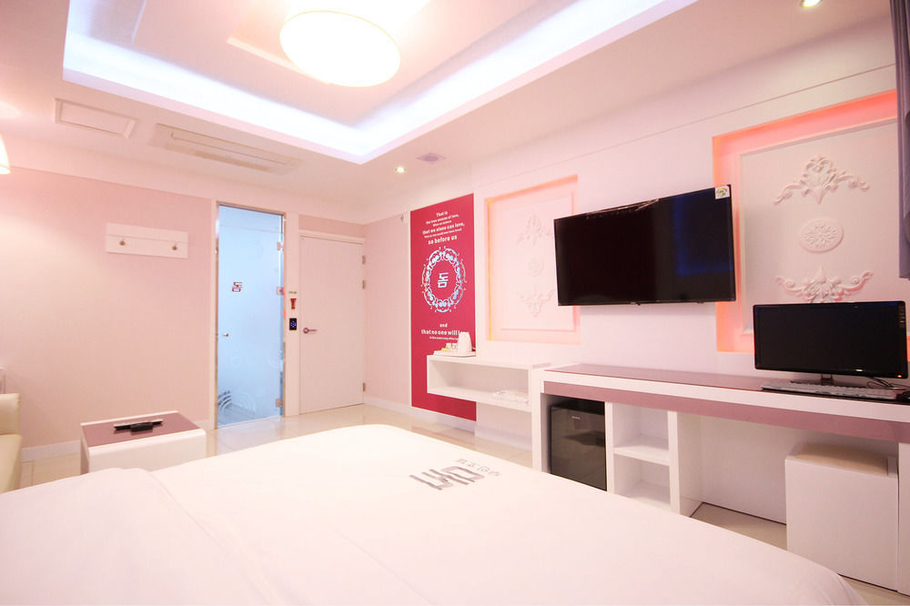 Dome Hotel Кванджу Экстерьер фото